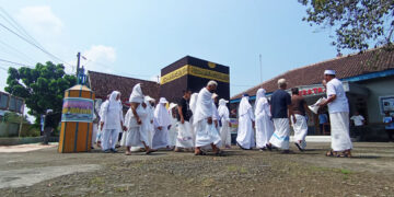 SIAPKAN FISIK DAN MENTAL, CALON JEMAAH HAJI JUWIRING IKUTI MANASIK HAJI