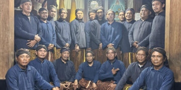 SELESAI RITUAL 41 HARI DI PENGGING, PARA TOKOH KARTASURA ZIARAH KE MAKAM IMOGIRI