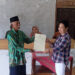 MENANTI PULUHAN TAHUN, WARGA KEMIRI LEGA TERIMA SERTIFIKAT KIOS TUKAR GULING